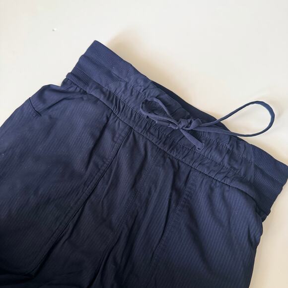 Lululemon Dance Studio Mid-Rise Cropped Pant Navy Size 0 - Picture 11 of 12